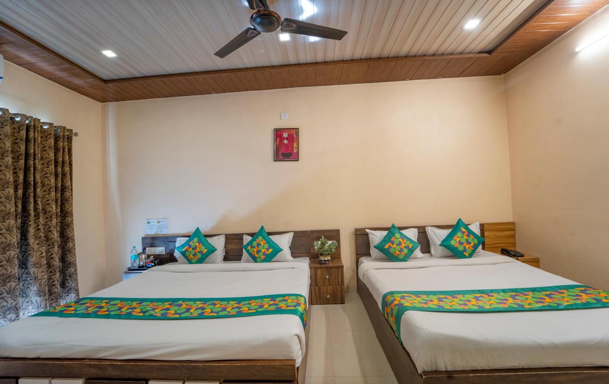 Treebo Iceberg Otel Mahābaleshwar Dış mekan fotoğraf