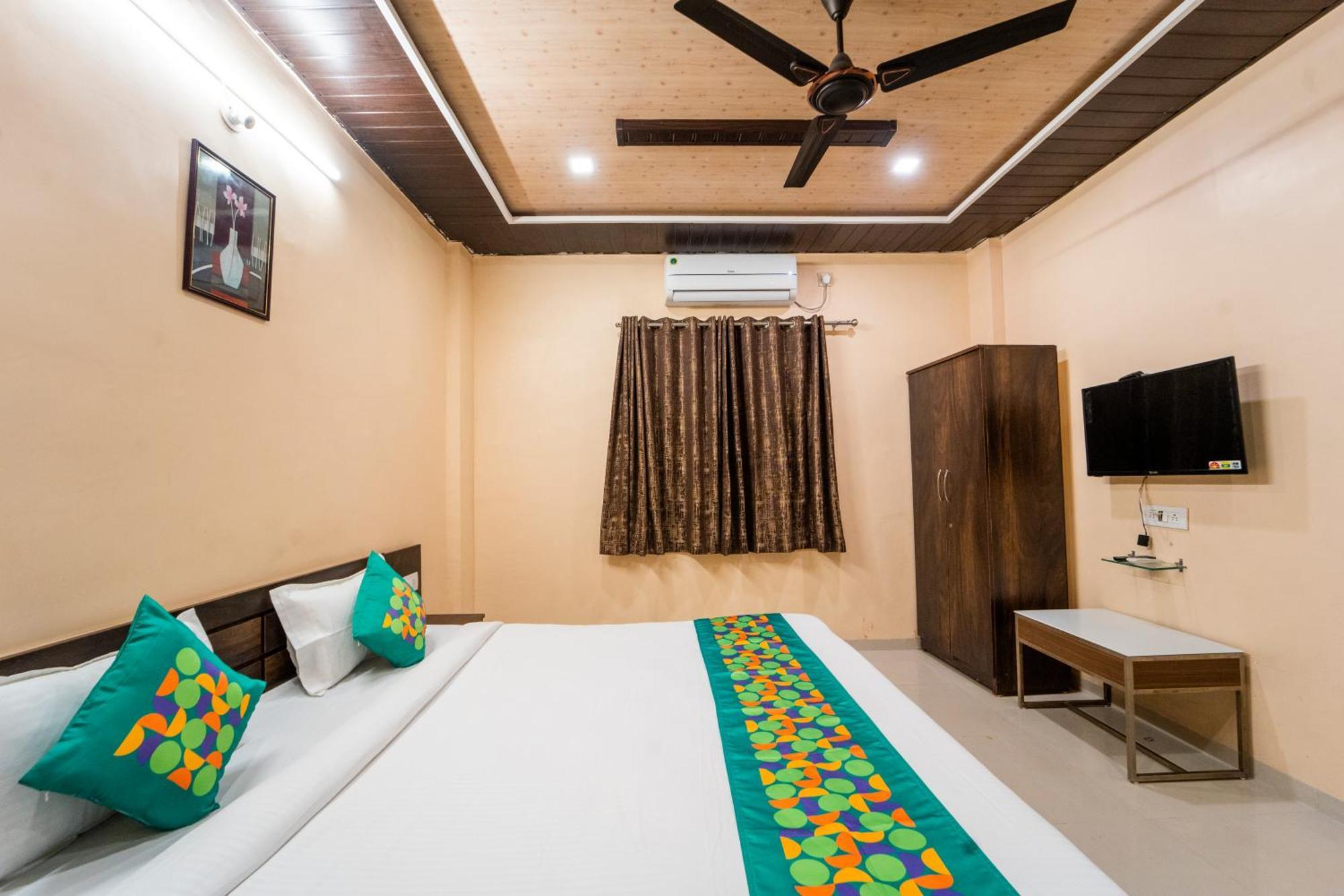 Treebo Iceberg Otel Mahābaleshwar Dış mekan fotoğraf